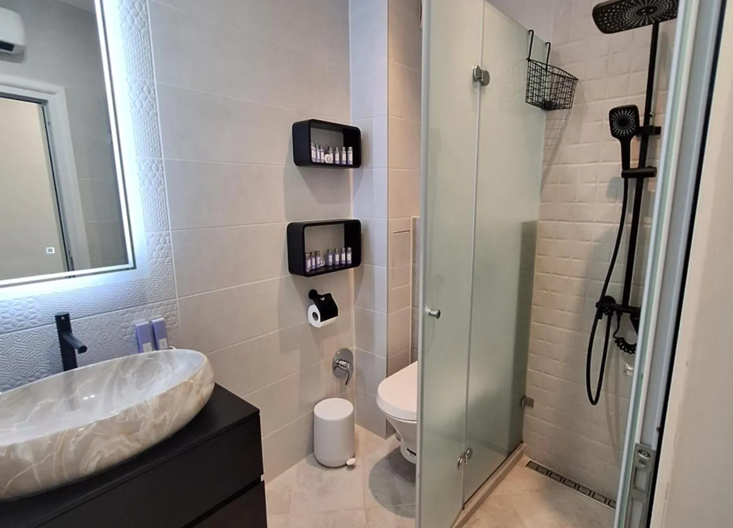 Apartment Cloud 6 -Top Center,360° View,Free Private Parking Plovdiv