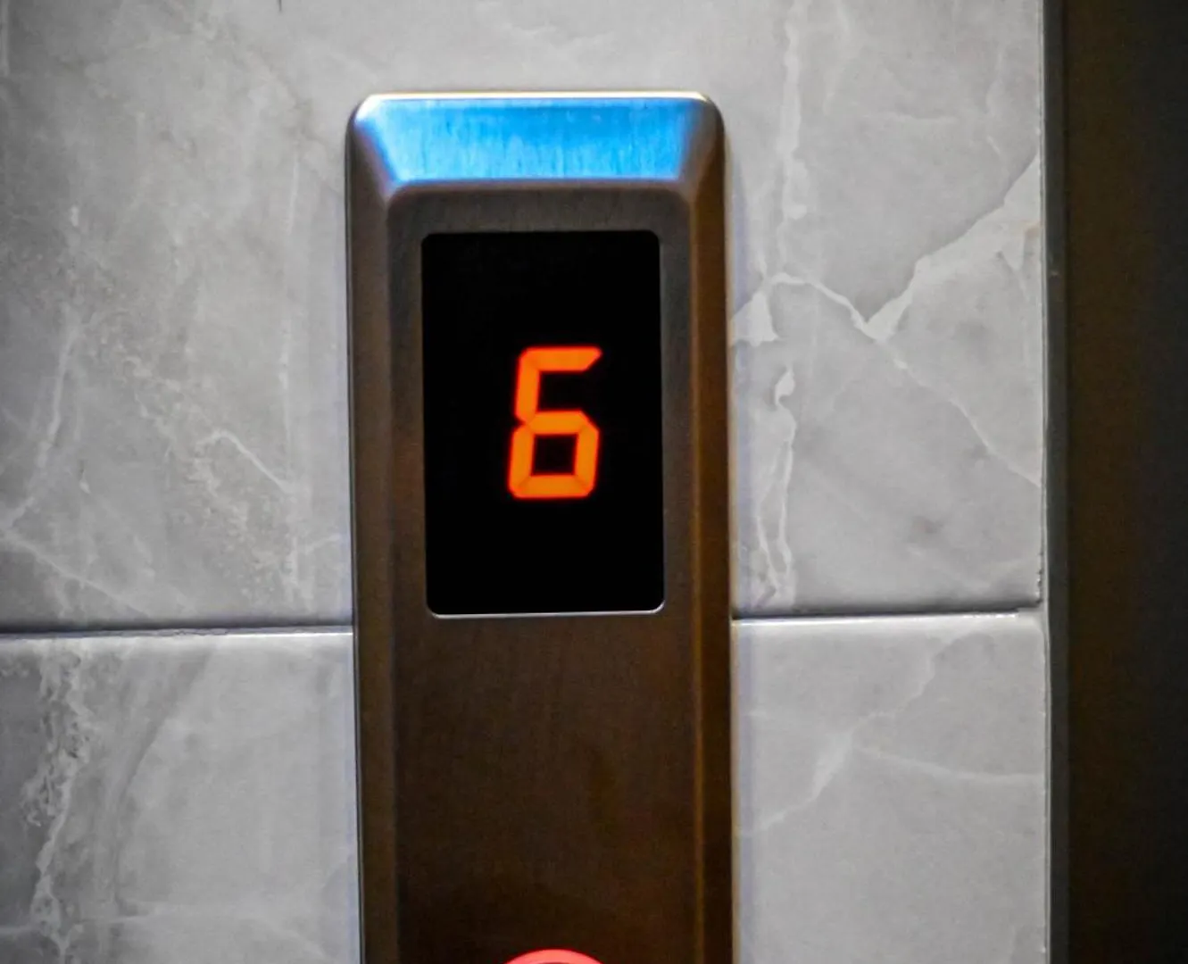Cloud 6 -Top Center,360° View,Free Private Parking Plovdiv Apartment